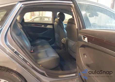 2015 Hyundai Genesis 3.8 from USA, damaged, VIN KMHGN4JE3FU070784